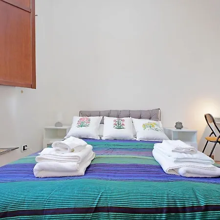 Charming Vatican 150m2 - 1600sq Ft *