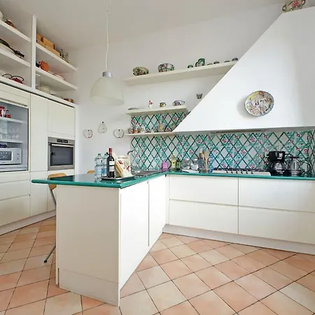 Charming Vatican 150m2 - 1600sq Ft Apartment *