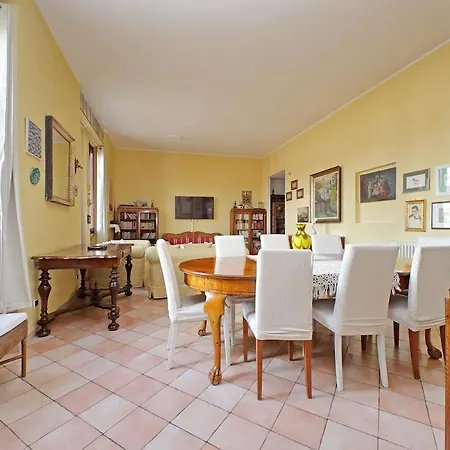 Charming Vatican 150m2 - 1600sq Ft