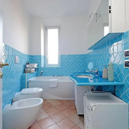 Charming Vatican 150m2 - 1600sq Ft *